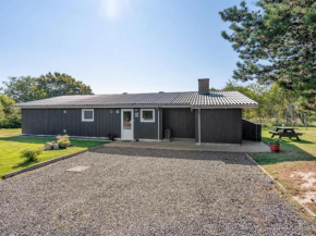 Holiday Home Hylleborg - 400m from the sea by Interhome